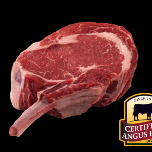 Corte de carne Cowboy Certified Angus Beef crudo, con hueso, ideal para parrilladas.