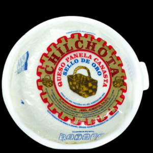 Queso panela canasta Chilchota Sello de Oro en empaque redondo, presentado sobre fondo negro.