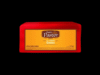 Bloque de queso estilo Gouda Buen Pastor de 3.3 kilogramos, con envoltura roja y etiqueta amarilla, sobre fondo negro.